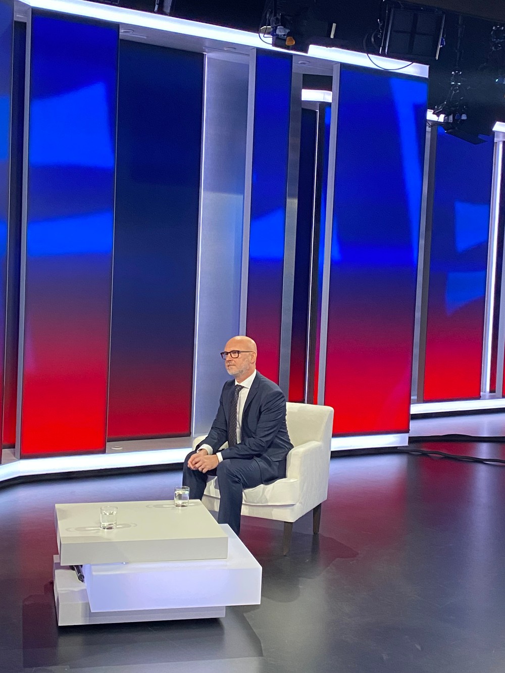 Politika 24 s Gröhlingom 1