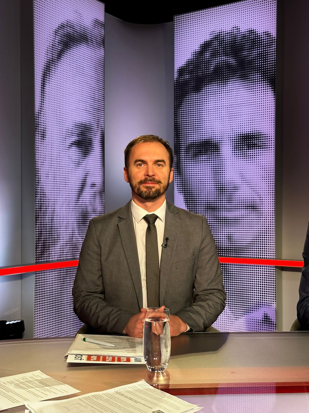 57a2e20e-ce9a-4ed7-a924-64888d5e6d0b