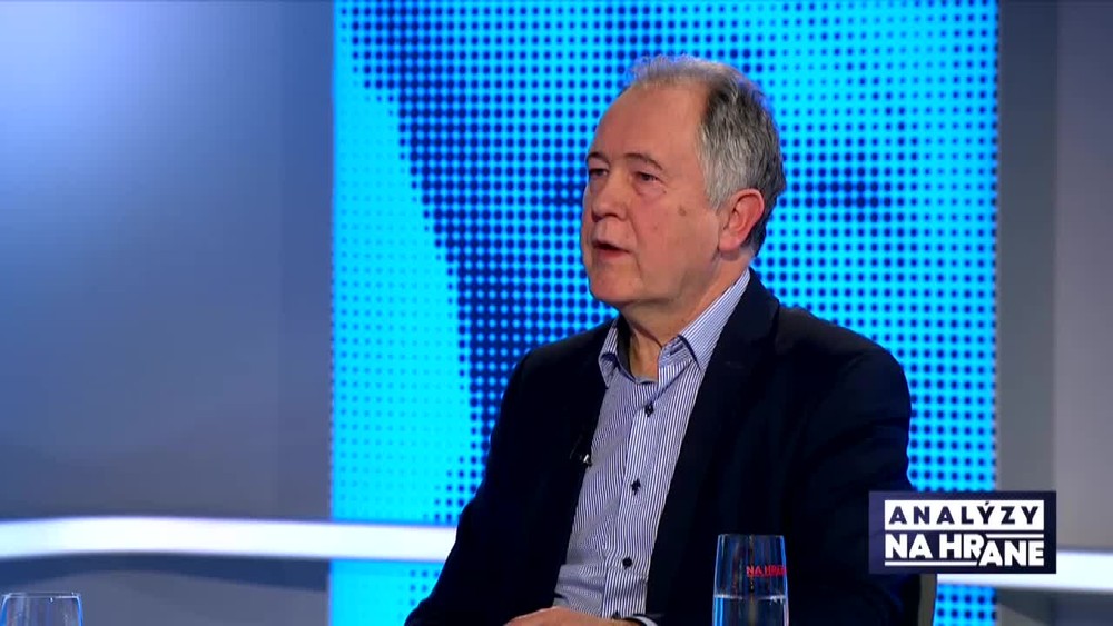 [multi] Analýzy Na hrane s Pavlom Demešom 2 599