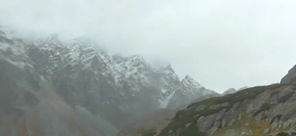 Vysoké Tatry potrápil dážď a sneh