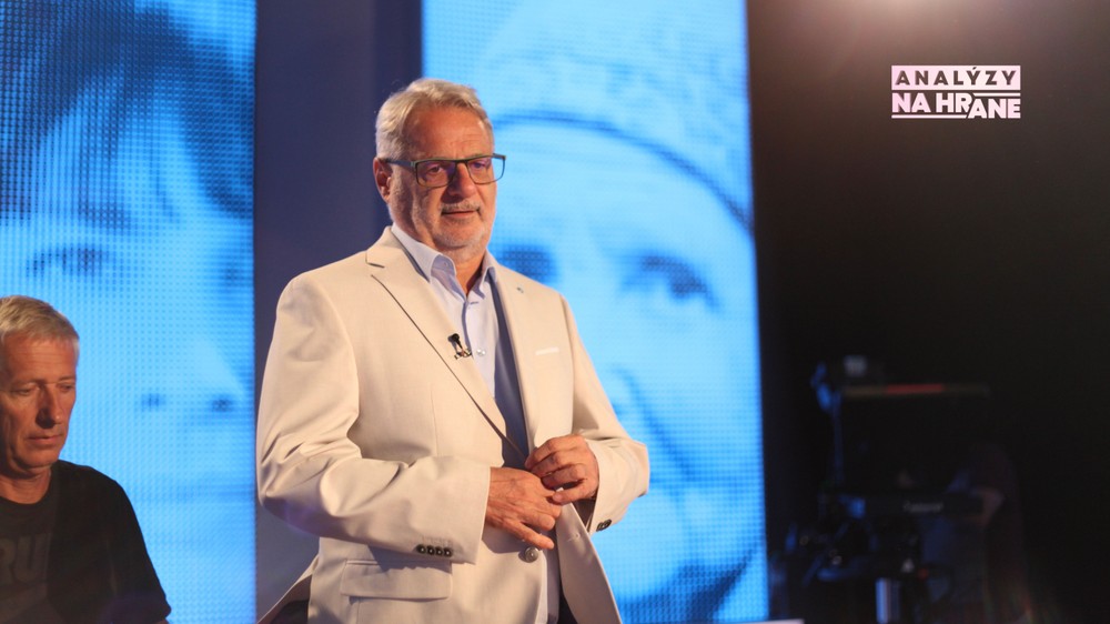 Analýzy Na hrane s Radoslavom Štefančíkom a Mariánom Leškom