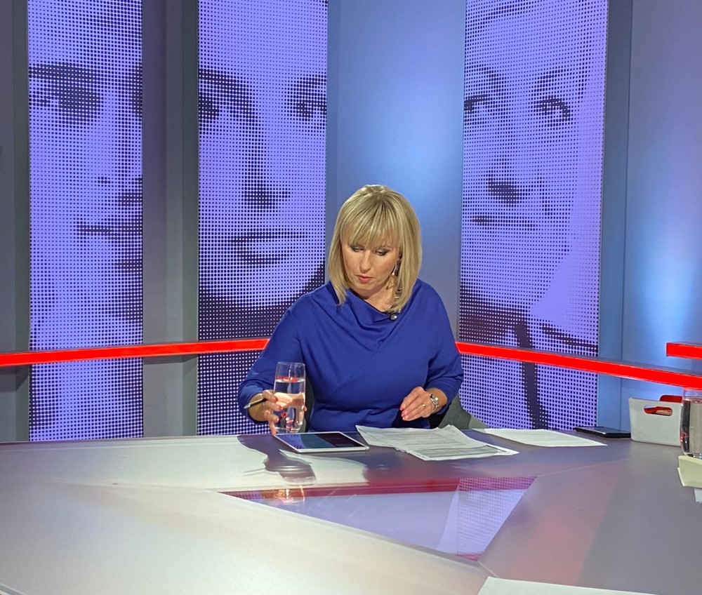 e0ff30e6-6af1-4f13-8bc3-fc4e09805a53