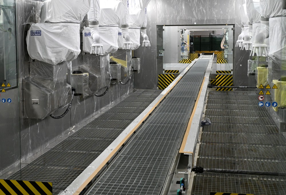 Závod Volvo pri Košiciach prijal 1000 zamestnancov a spustil prvú pracovnú zmenu