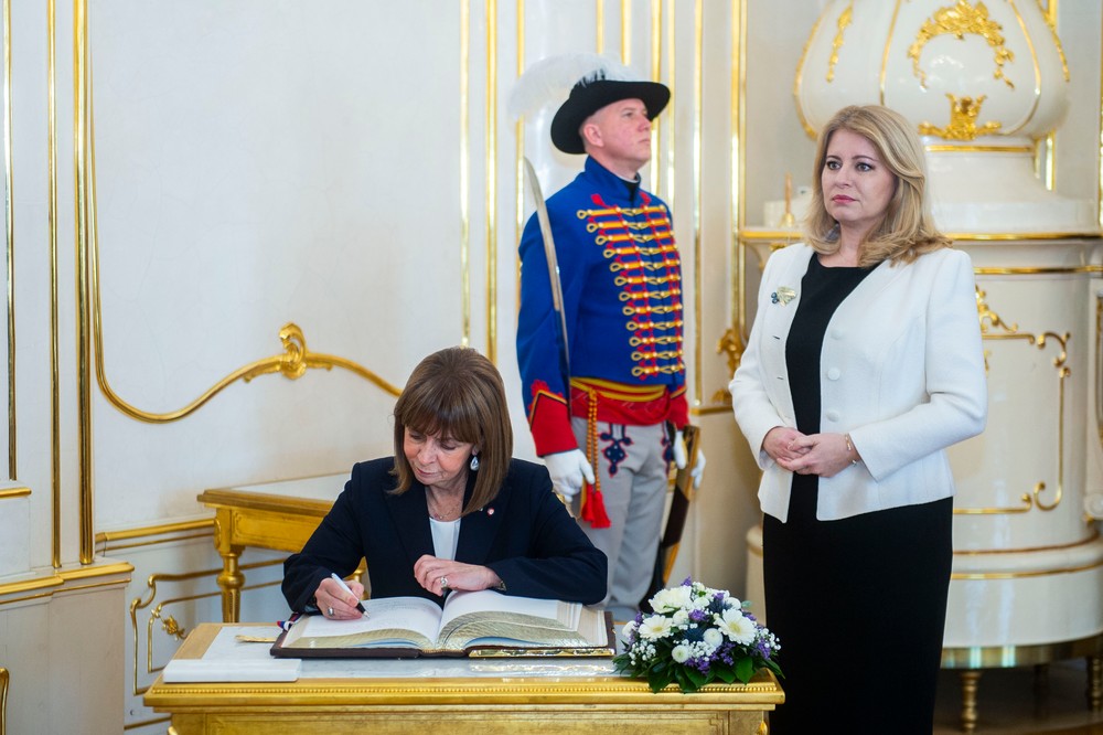 Katerina Sakellaropulová Zuzana Čaputová (3)