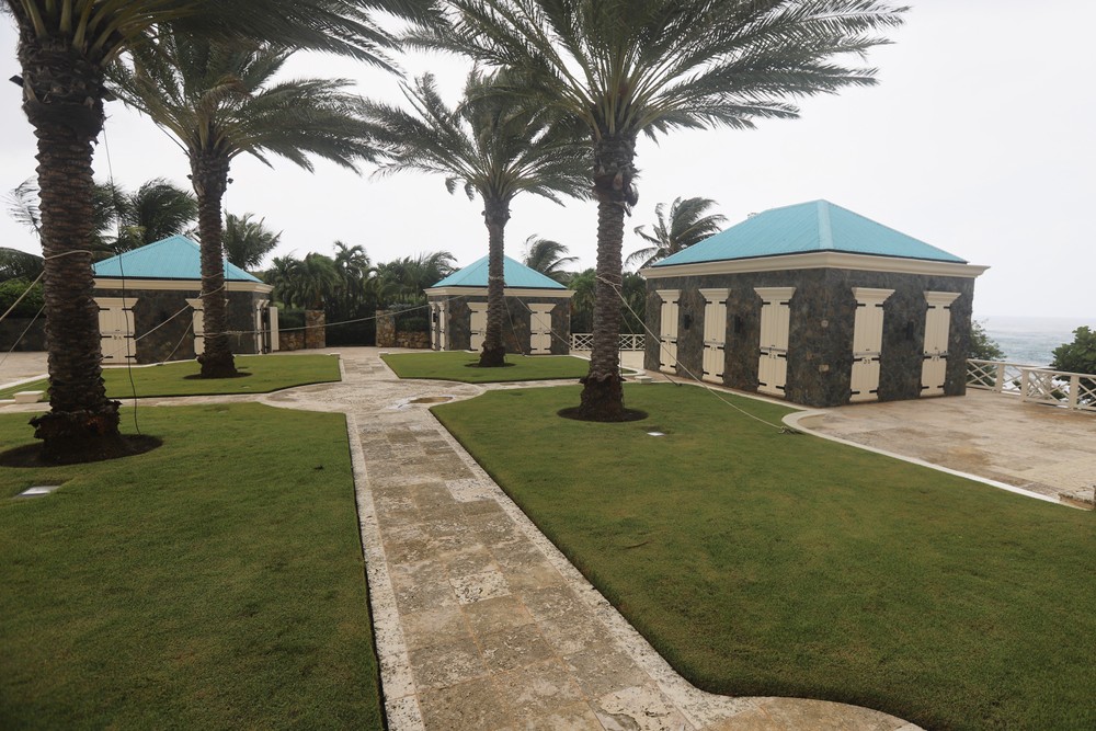 Epstein_Island_Photos886379