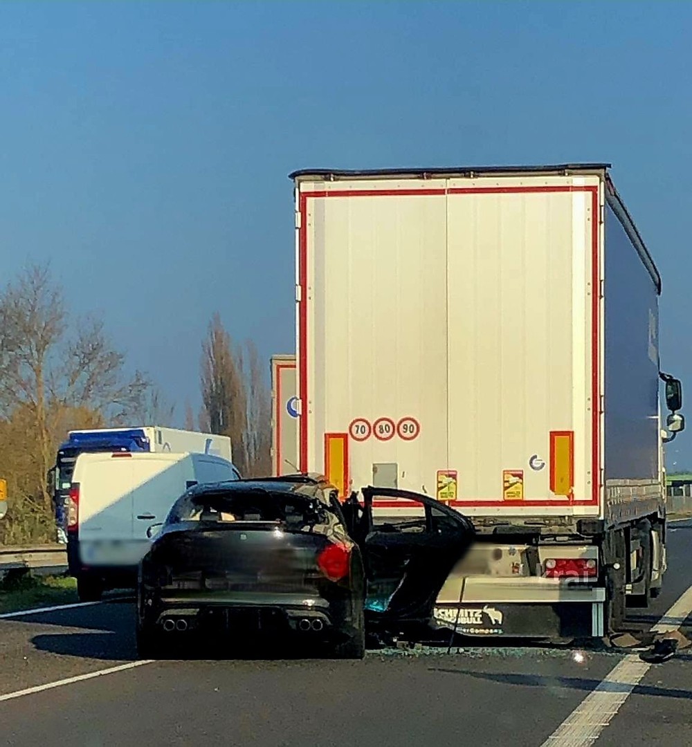 Známa influencerka mala vážnu dopravnú nehodu