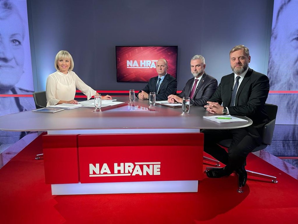 7384705c-bbd0-4162-8d8d-50f1f4861d7b