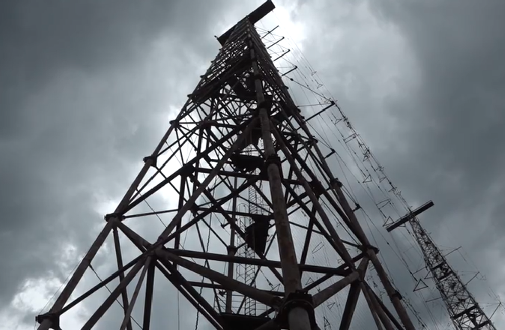 Strednovlnné vysielače 10