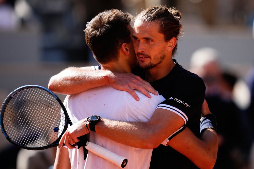 Alexander Zverev a Jakub Menšík