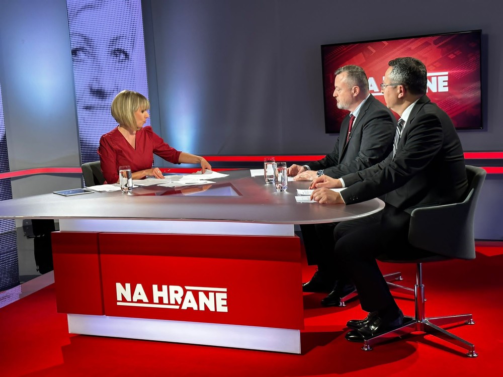 0e2abe3e-284a-4e16-b226-c2506e6720cc