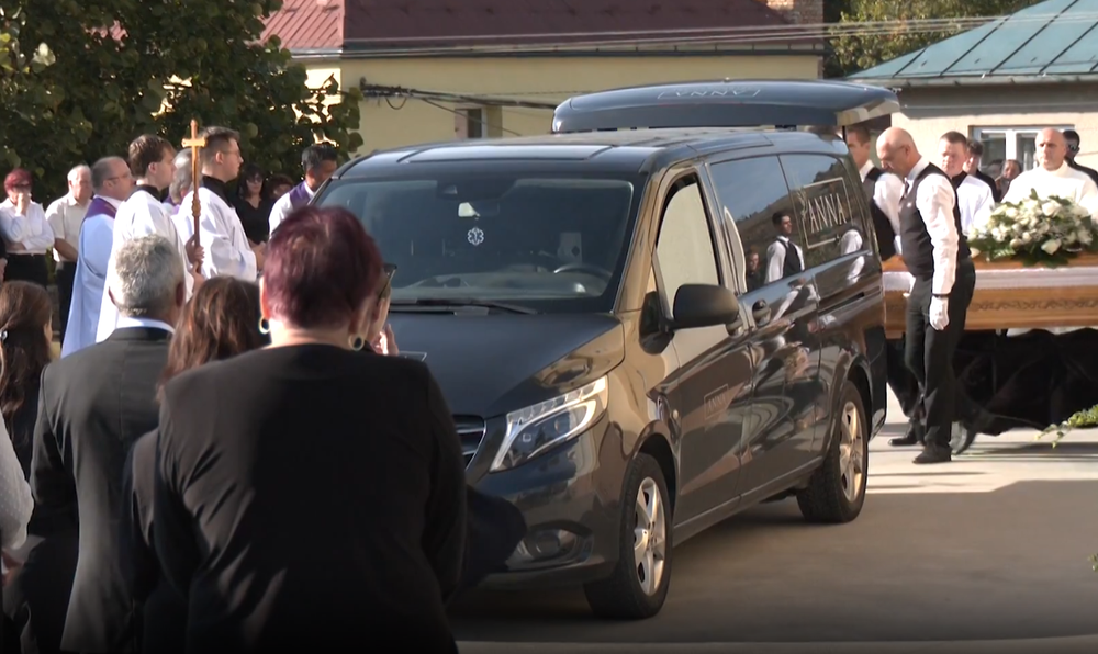Pohreb učiteľky Božky zo Staškova
