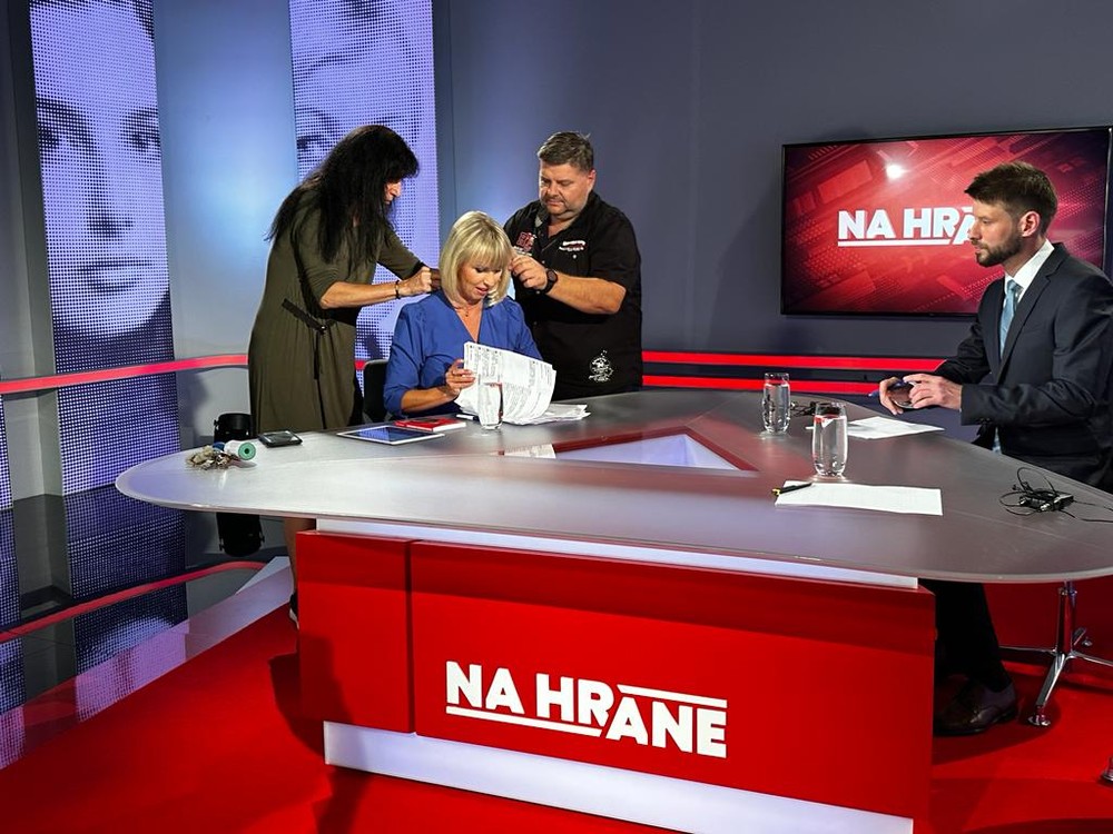 3b5f7c83-4195-401b-ac59-8277577efcba