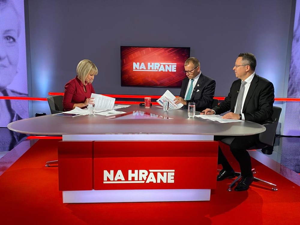 7d7db58d-7fc7-46ab-a6ae-7580af0b3dfa