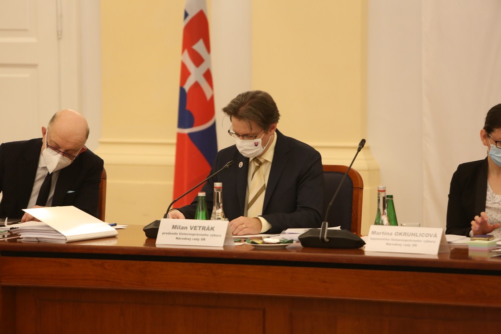 Komisia ústavnoprávneho výboru