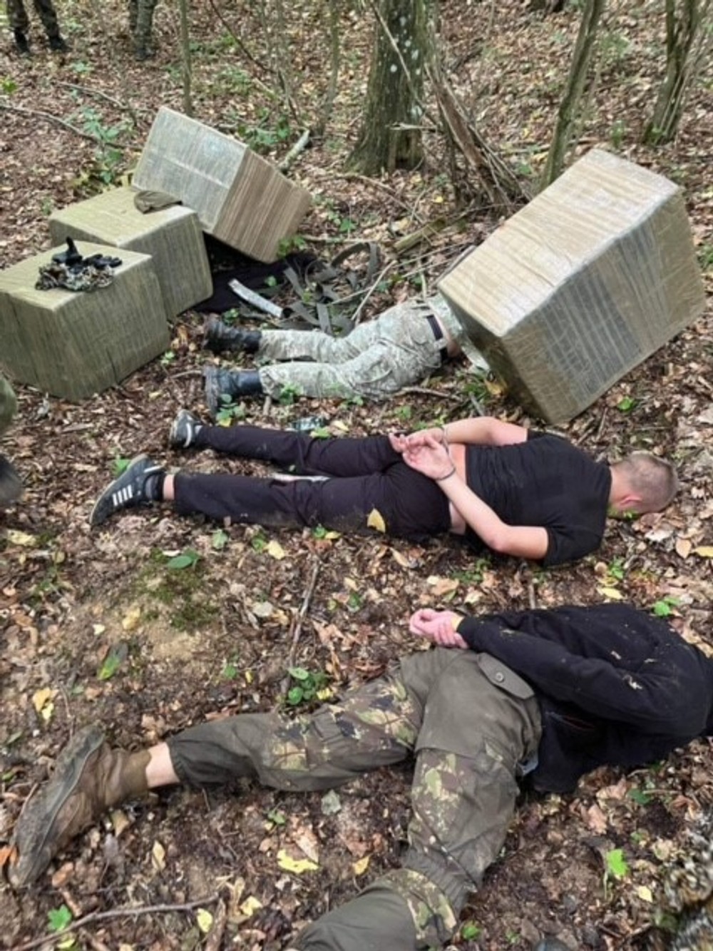 Zadržali päťsto kartónov pašovaných cigariet