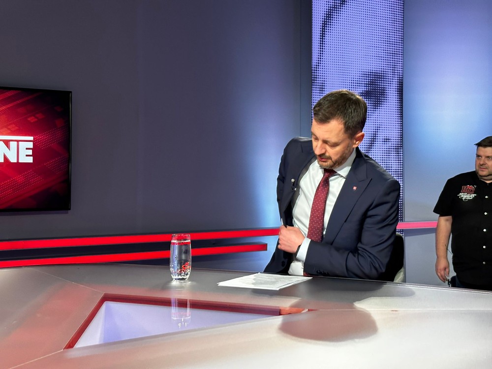 d69b2a32-5e95-4a96-9d0f-62cd3b98f002