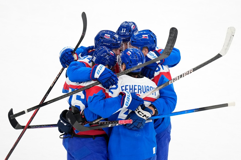 Milan_Cortina_Olympics_Ice_Hockey100298