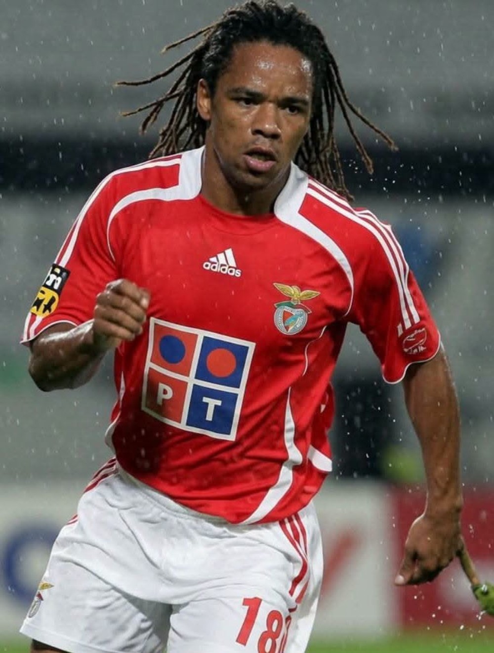 Manú