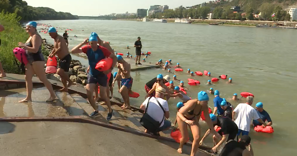 Senecké jazerá a Dunaj ožili plaveckým podujatím