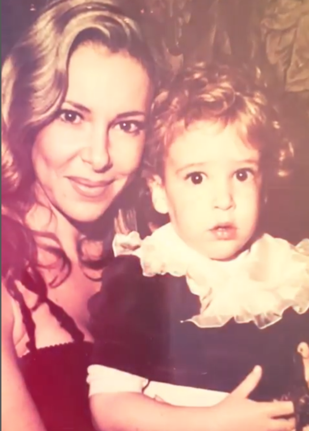 Ana Obregón so synom