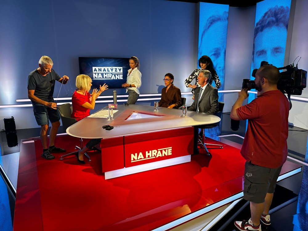 b85b8812-bf1b-46cd-9b73-8773231c44dc