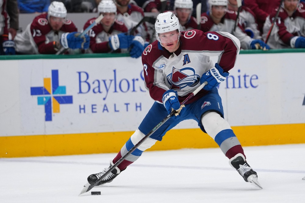 Avalanche_Makar_Hockey618436