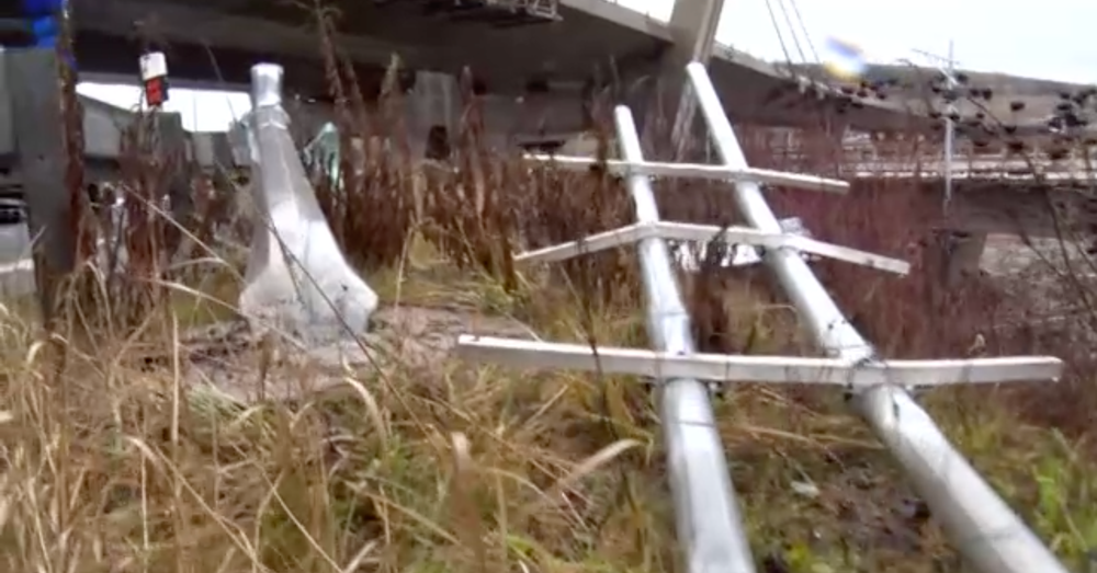 Dopravná nehoda horiaceho auta v Prešove si vyžiadala jednu obeť