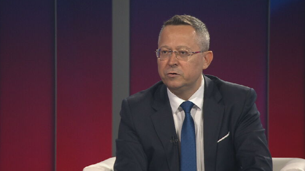 kamenicky minister financie politika 24