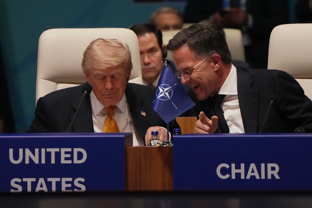 Lídri štátov NATO prišli na zasadnutie summitu NATO v Ankare
