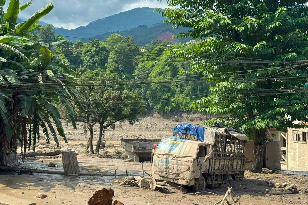 Nepal_Flash_floods612380