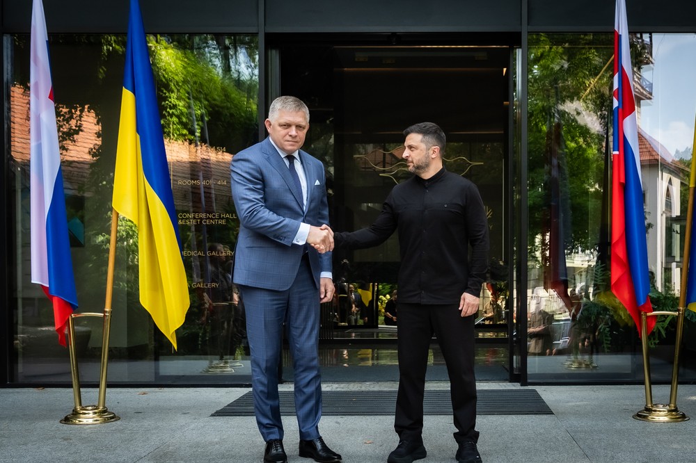 Premiér Fico sa v Užhorode stretol s ukrajinským prezidentom Zelenským