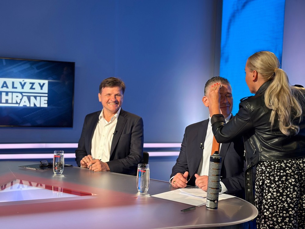 Analýzy Na hrane s Alojzom Hlinom a Romanom Mikulcom