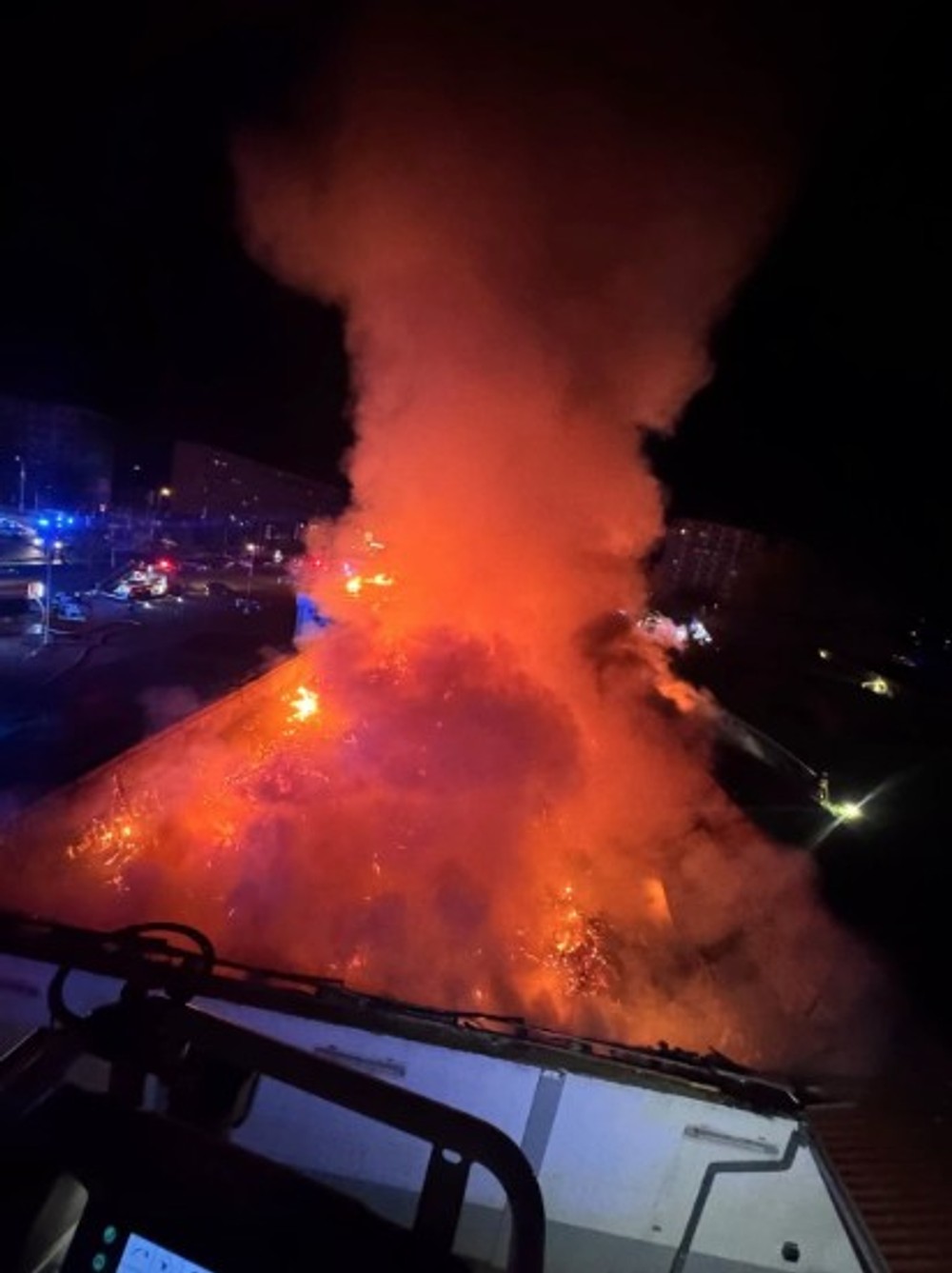 V Kladne zhorela predajňa Lidl