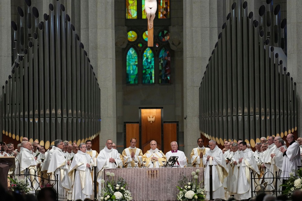 Pápež Lev XIV. odslúžil omšu v Sagrada Família
