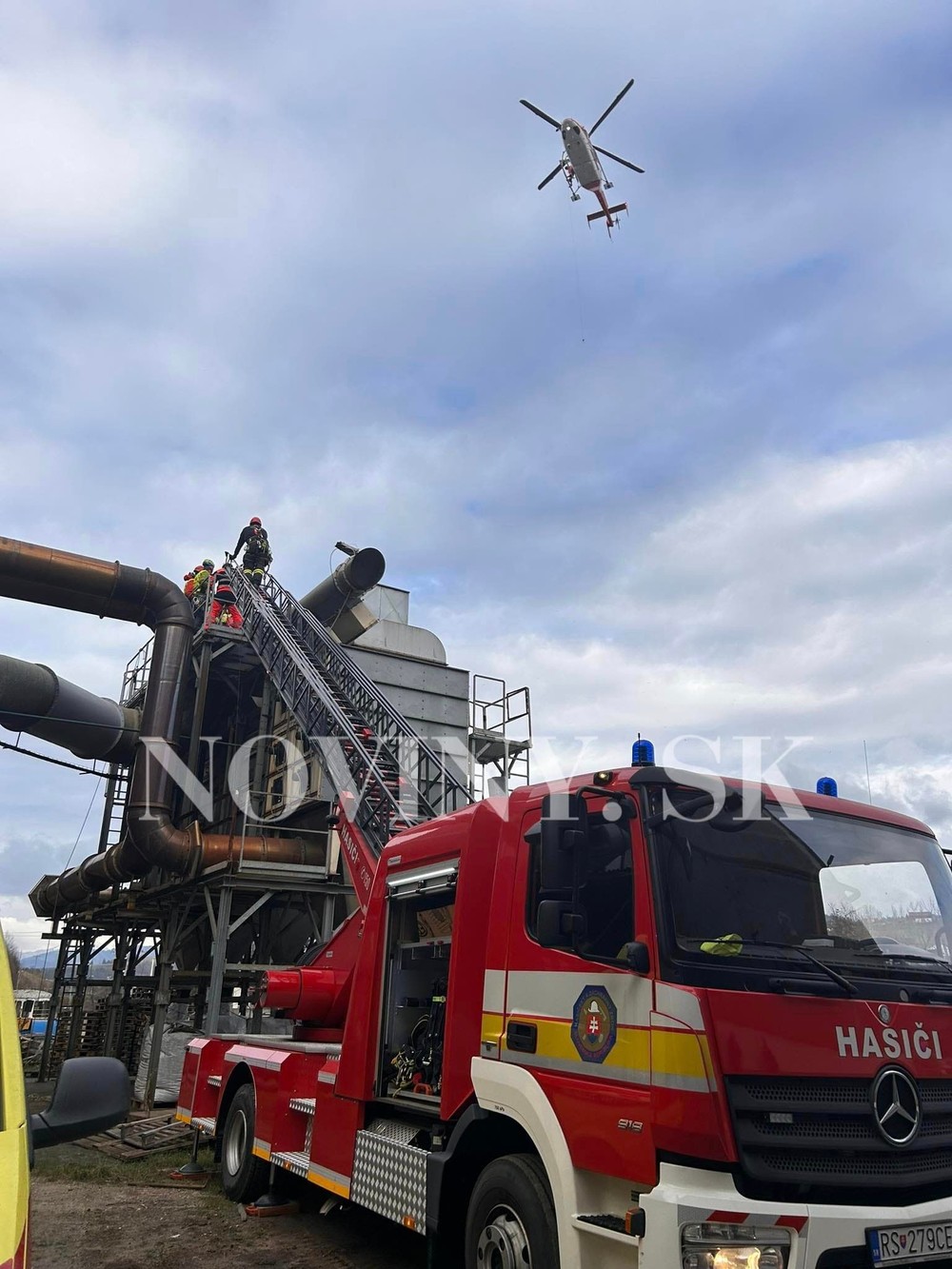 Záchranná akcia v Hronci neďaleko Brezna (2)