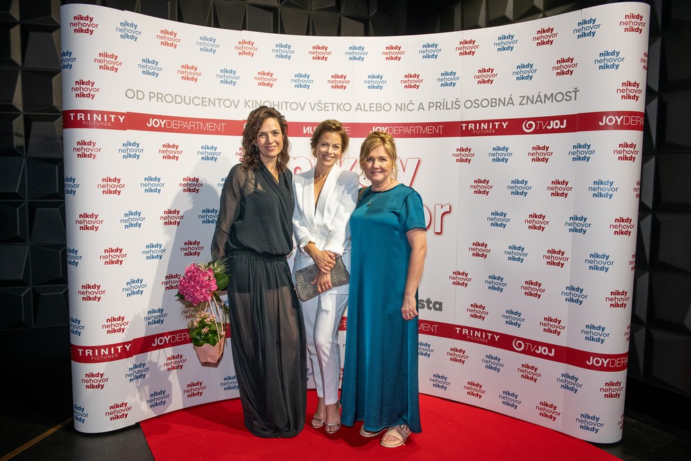 Tereza Kostkova Hana Holišová Oľga Nunezová