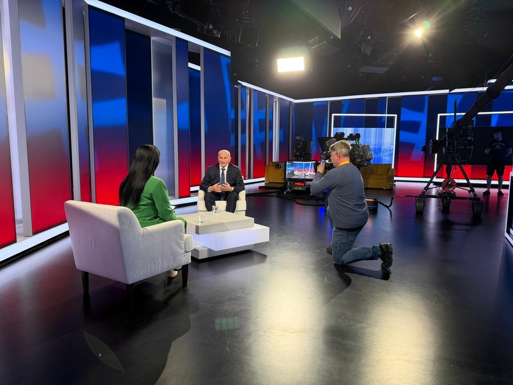 Politika 24 - František Mikloško