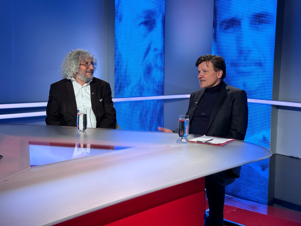 Analýzy Na hrane s Alojzom Hlinom a Grigorijom Mesežnikovom