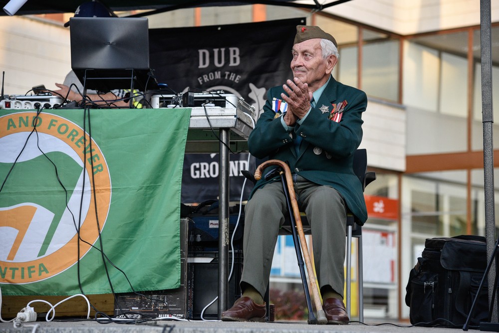 Dve zhromaždenia v jednom meste. Na stretnutie ĽSNS zareagovali Pochodom proti fašizmu
