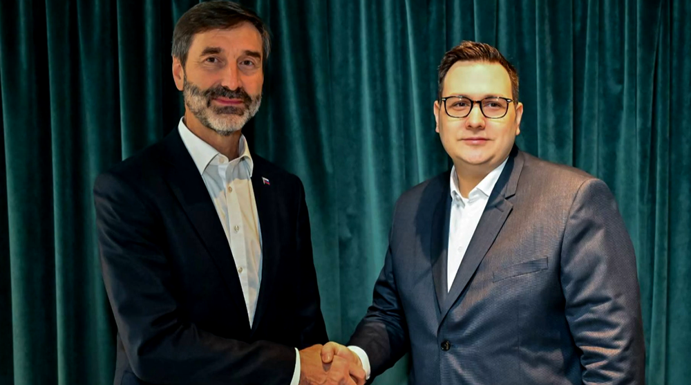 minister zahranicnych veci