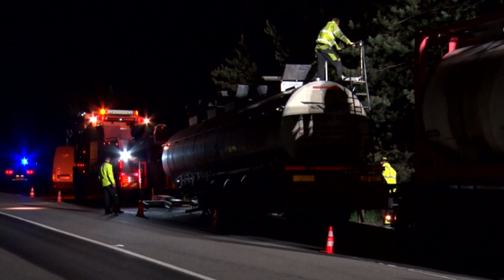 Nákladiaku sa odtrhla cisterna