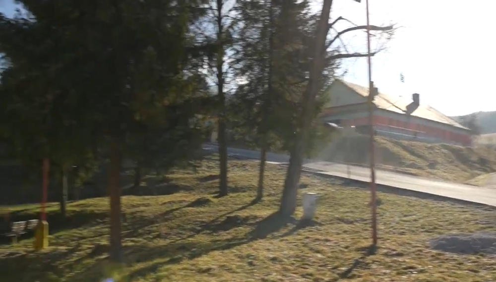 Muž bránil ženu pred agresorom, no sám teraz čelí trestnému stíhaniu