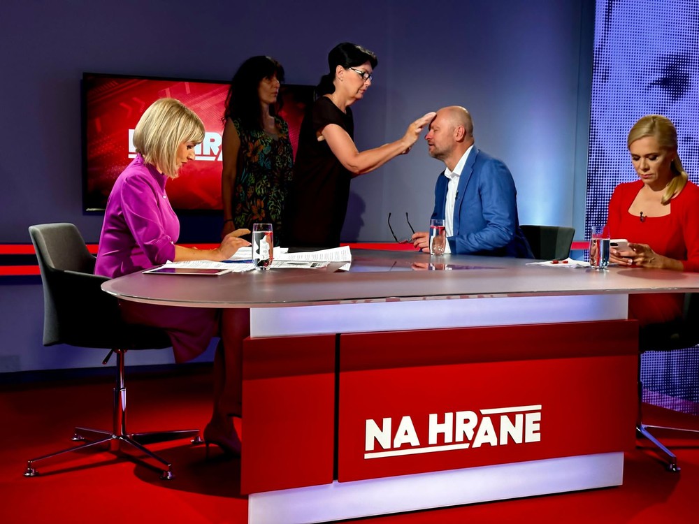 0c15b596-3b5c-46aa-8723-83ec5bfa5d74