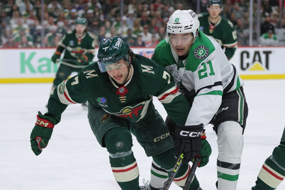 Stars_Wild_Hockey306081