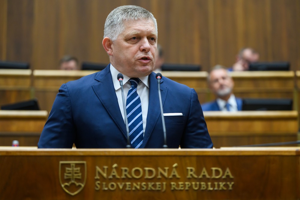 Rokovanie Národnej rady SR o návrhu na vyslovenie dôvery vláde