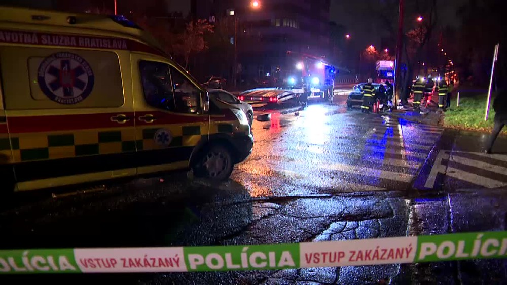 [multi] Nocna nehoda. 1589