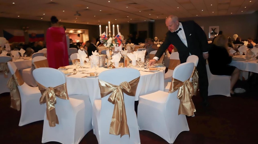 Medzinárodný ples vo Warwicku27