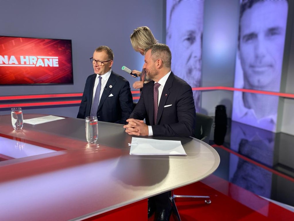 b569bf6c-58b1-456e-8003-a0535ef77228