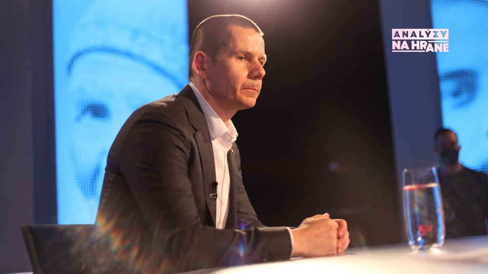 Analýzy Na hrane s policajným prezidentom Štefanom Hamranom