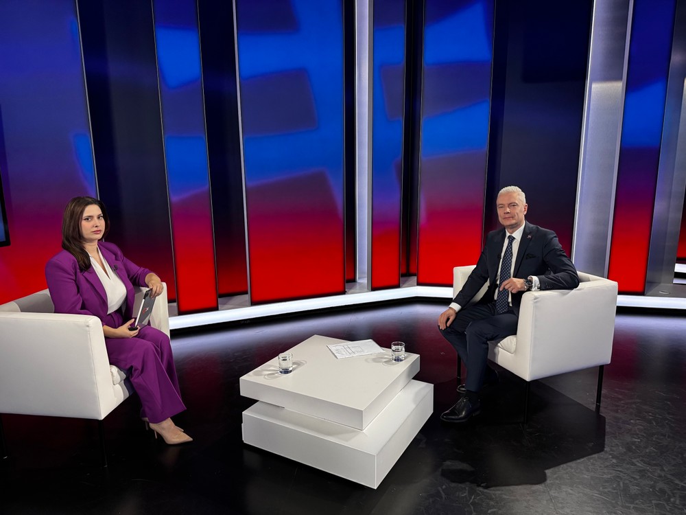 Jan Ferencak Politika 24